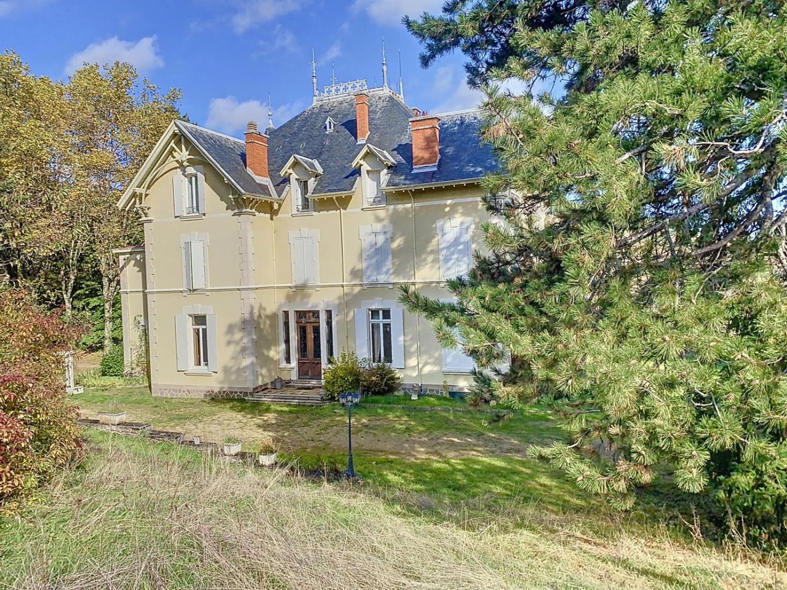 B&B Le Domaine Des Soyeux Saint-Julien-Molin-Molette Exterior foto