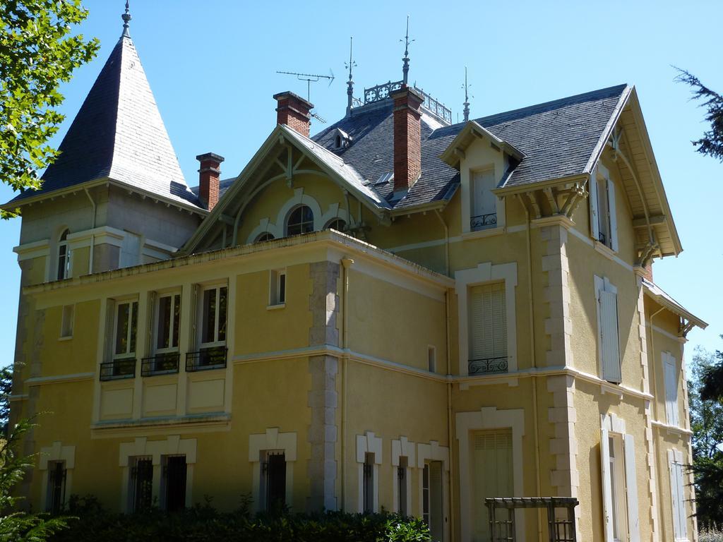 B&B Le Domaine Des Soyeux Saint-Julien-Molin-Molette Exterior foto